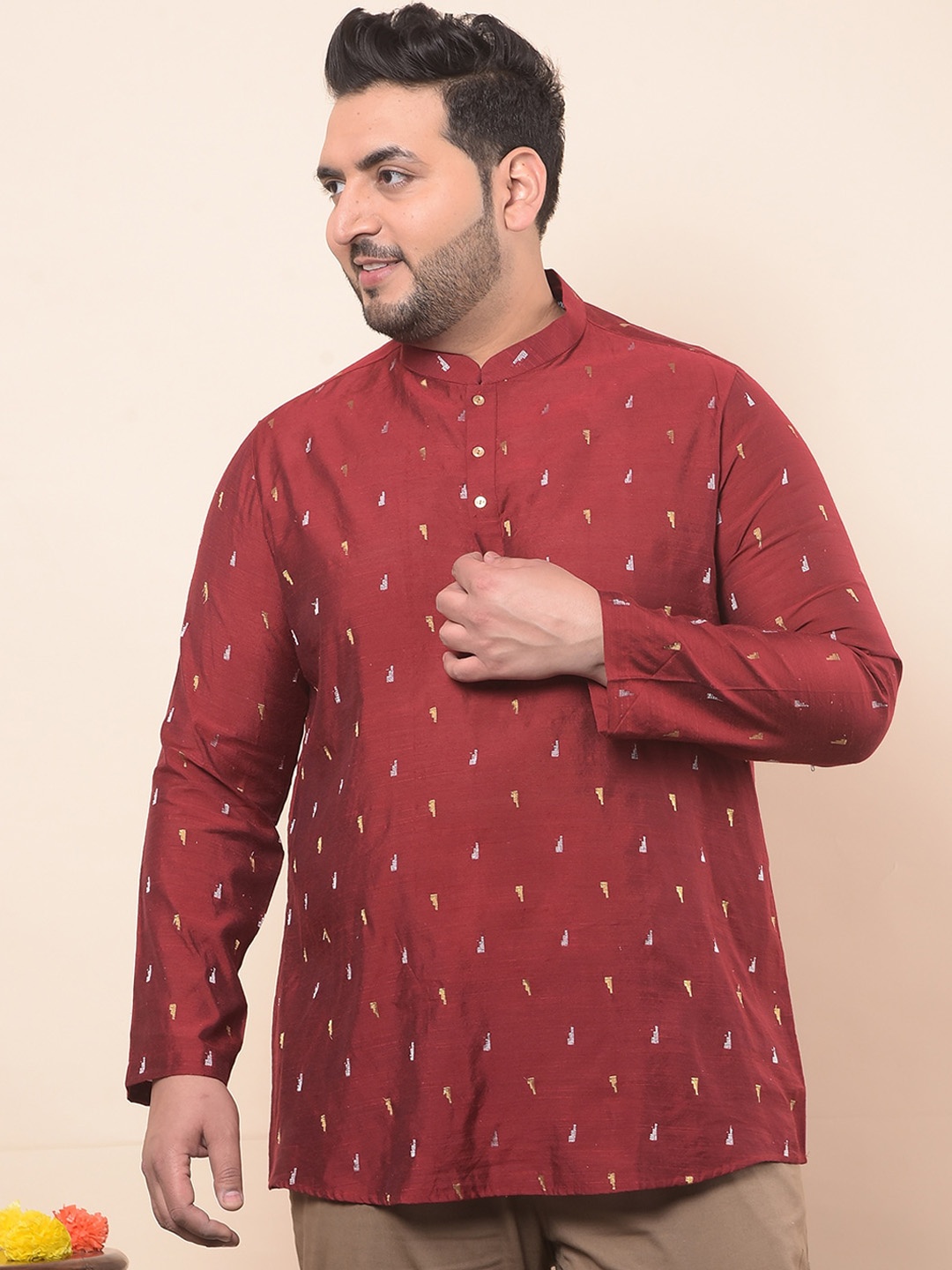 

Sztori Plus Size Geometric Embroidered Mandarin Collar Cotton Short Straight Kurta, Red