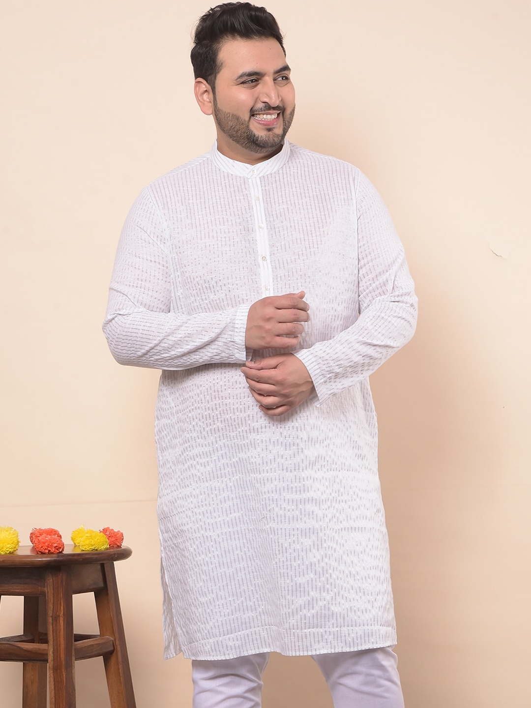 

Sztori Plus Size Striped Mandarin Collar Jacquard Straight Kurta, White