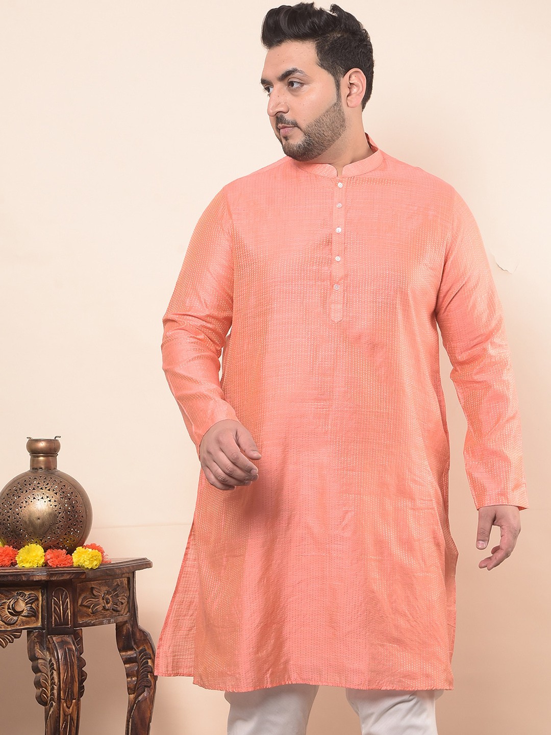 

Sztori Plus Size Thread Work Mandarin Collar Strigth Kurta, Peach