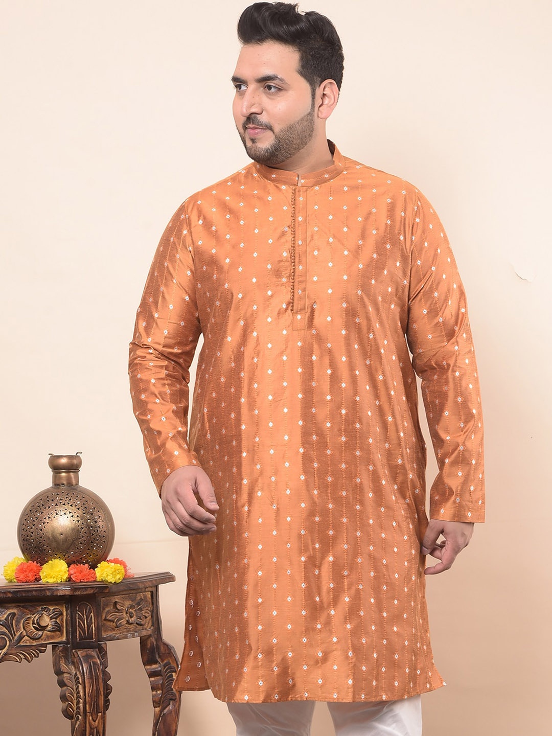 

Sztori Plus Size Floral Printed Thread Work Kurta, Orange