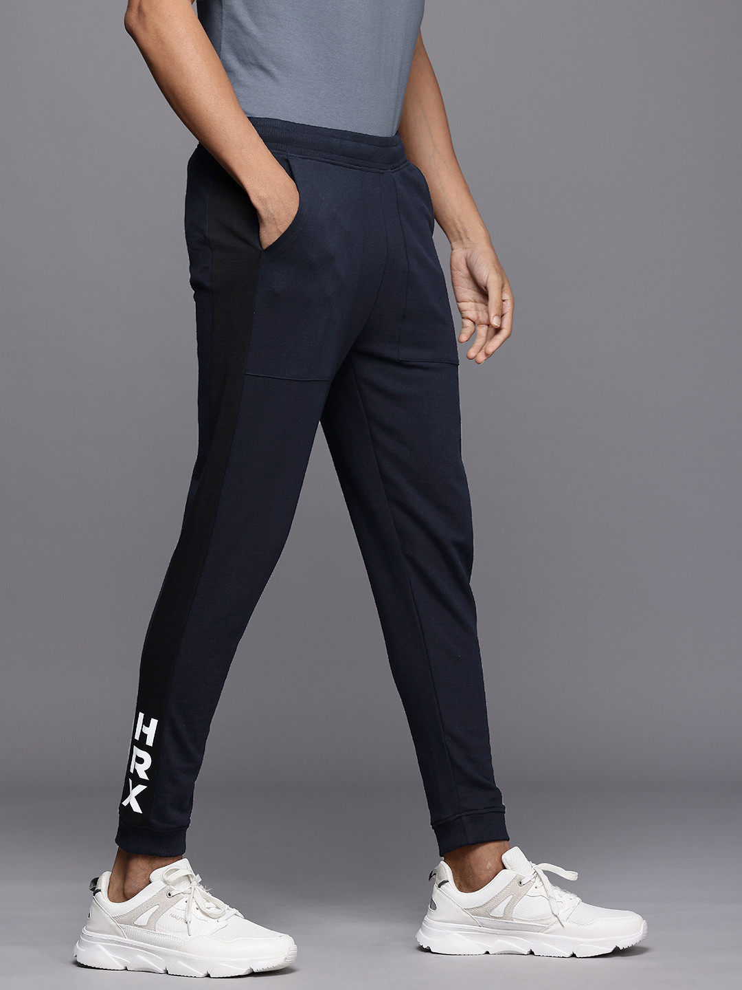 

HRX by Hrithik Roshan Men Lifestyle Brand Logo Printed Terry Joggers, Navy blue