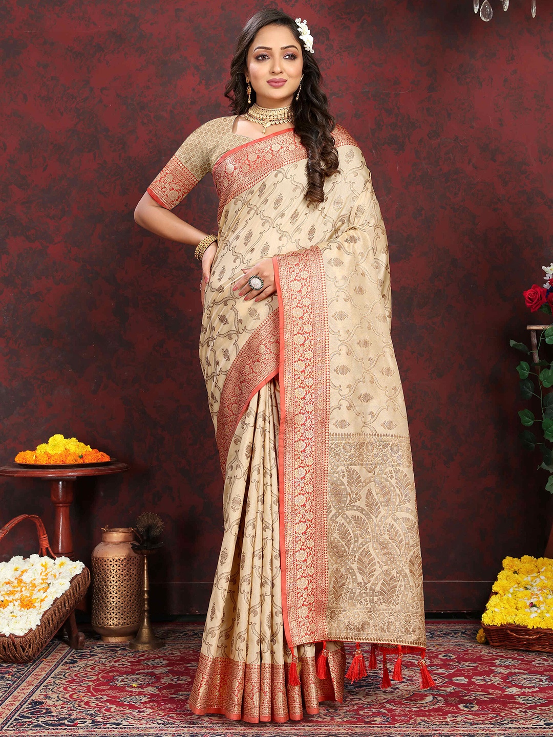 

PHEASANT Woven Design Zari Banarasi Saree, Cream