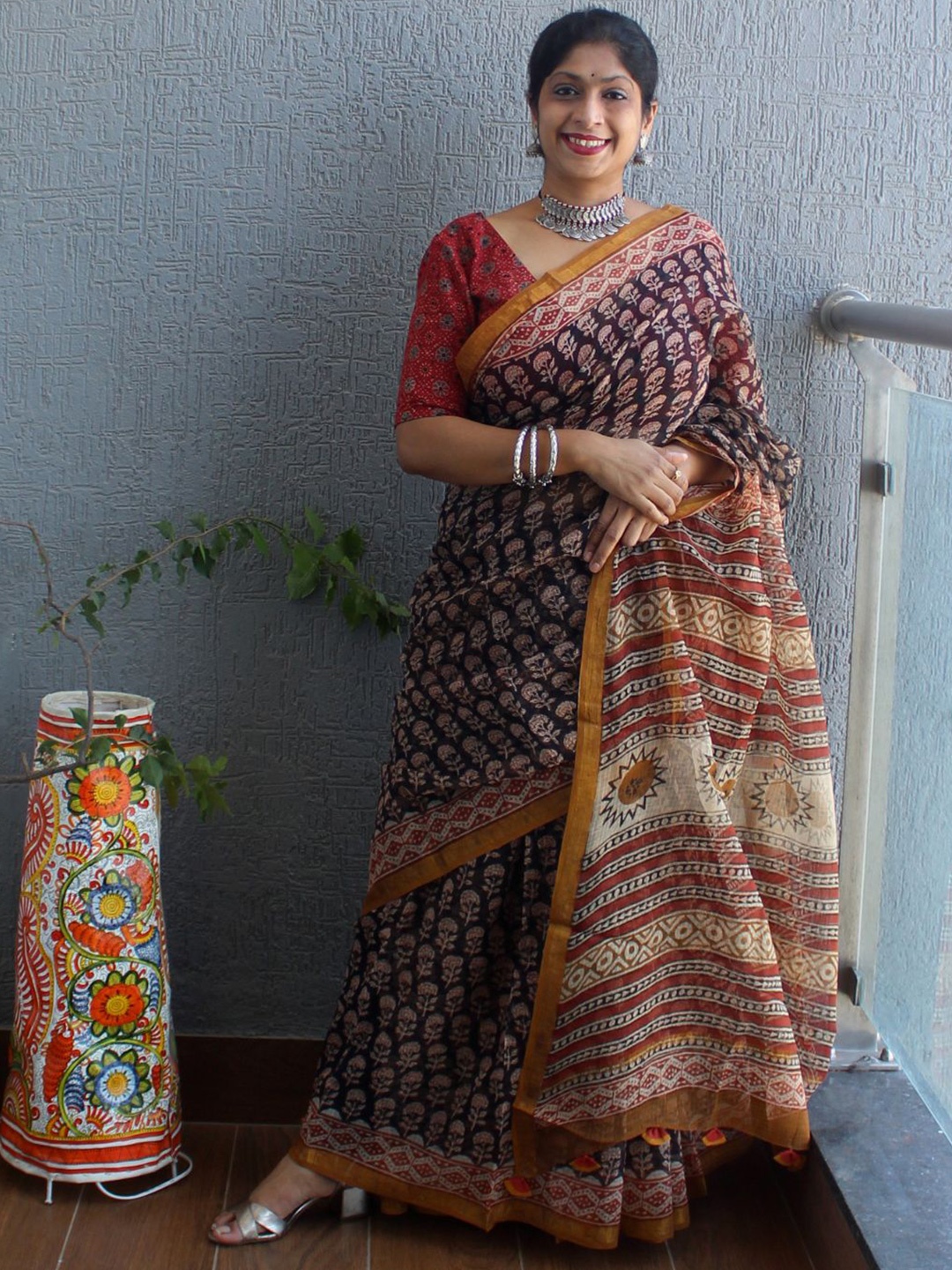 

Weaves of Tradition Bagh Zari Pure Cotton Bagru Saree, Black