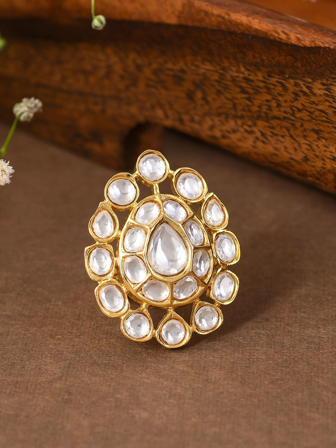 

Designbox Kundan-Studded Adjustable Finger Ring, Gold