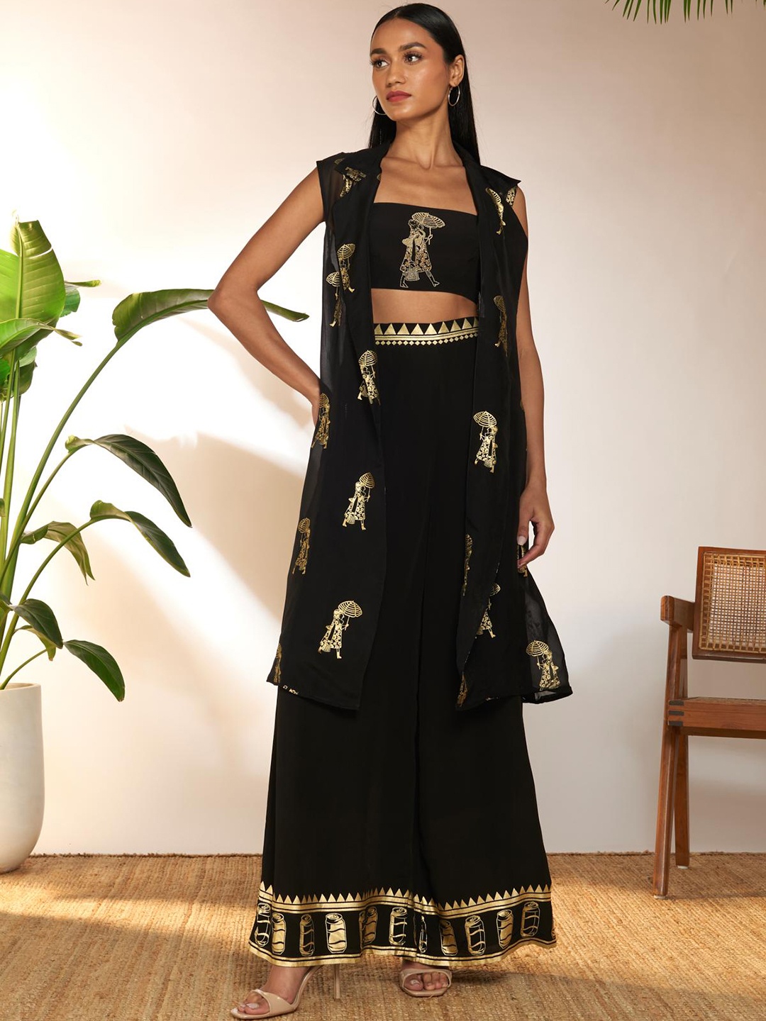 

Masaba Embroidered Top Shrug & Palazzos Co-Ords, Black