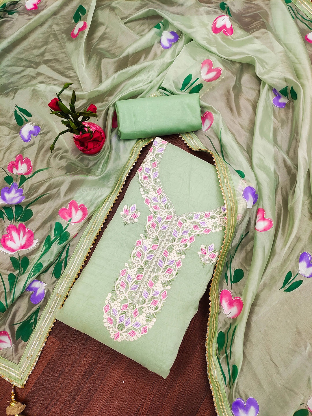 

SHADOW & SAINING Floral Embroidered Zari Organza Unstitched Dress Material, Sea green