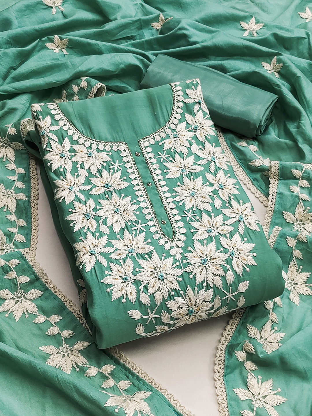 

SHADOW & SAINING Floral Embroidered Zari Unstitched Dress Material, Sea green