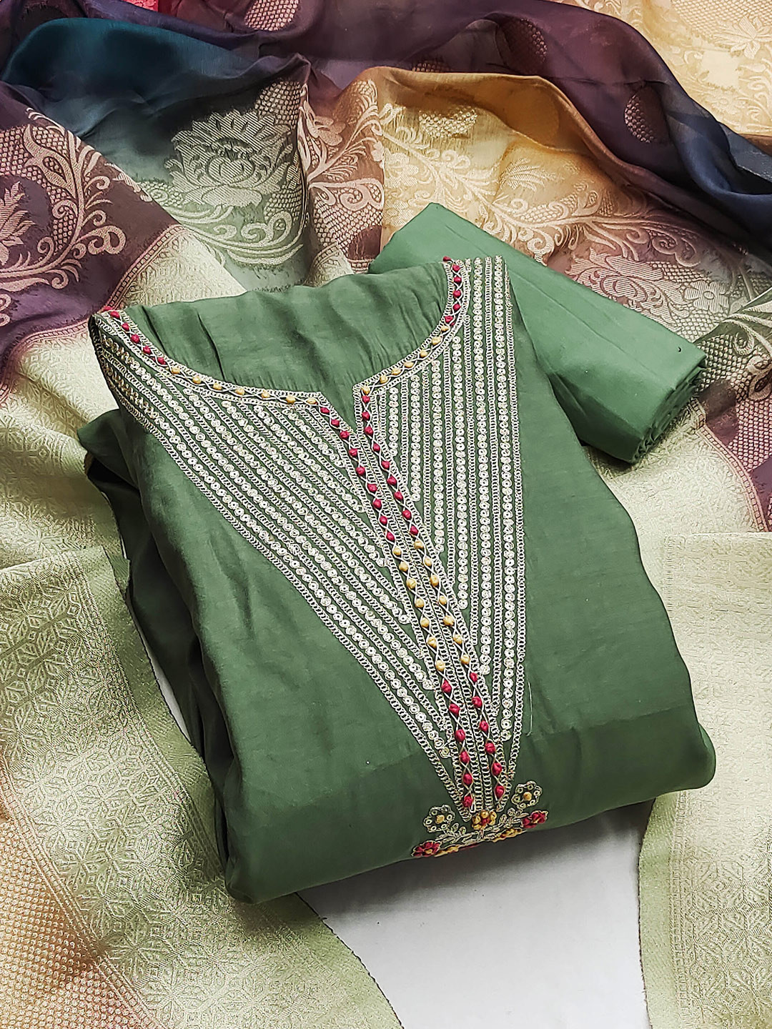 

SHADOW & SAINING Embroidered Unstitched Dress Material, Olive