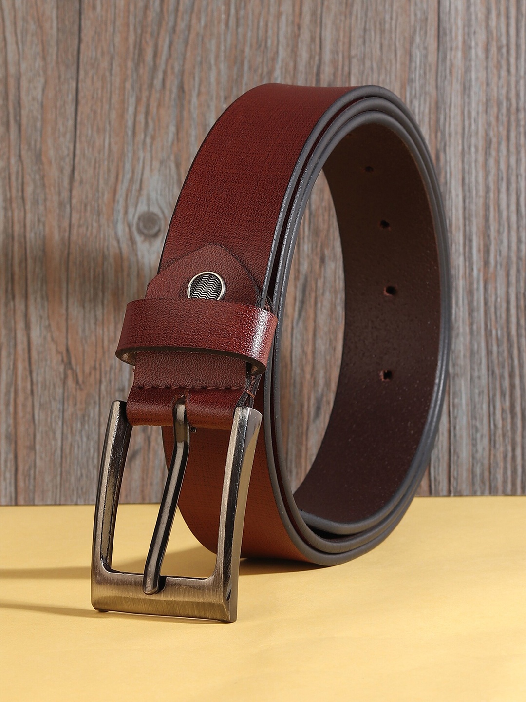 

HENEDA Men Textured Leather Belt, Brown