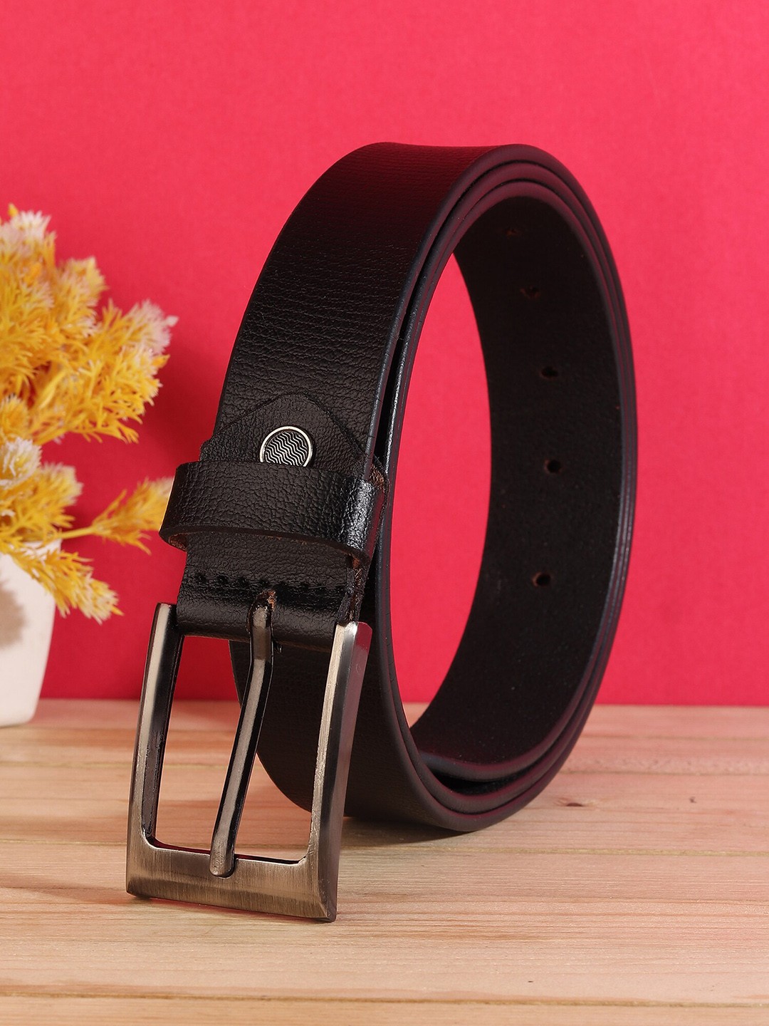 

HENEDA Men Textured Leather Belt, Black