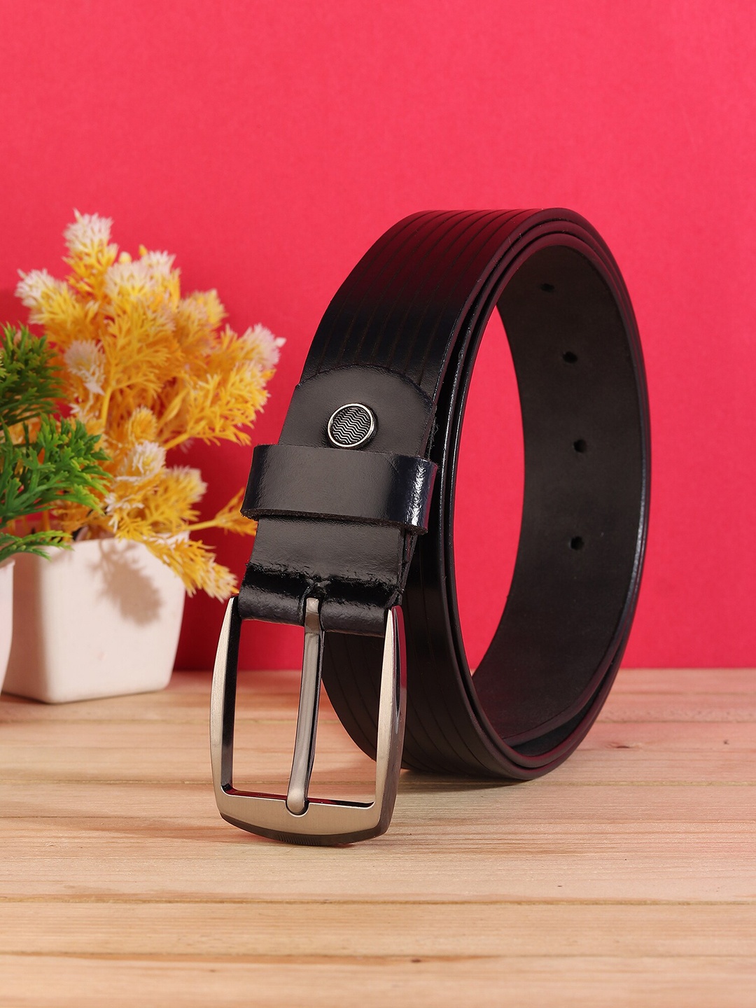 

HENEDA Men Textured Leather Belt, Black