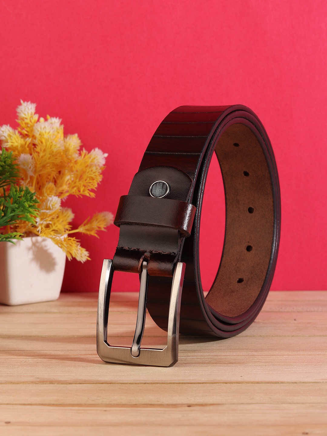 

HENEDA Men Textured Leather Belt, Brown