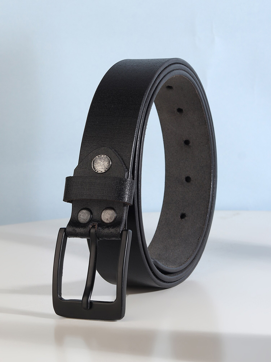 

HENEDA Men Textured Leather Belt, Black