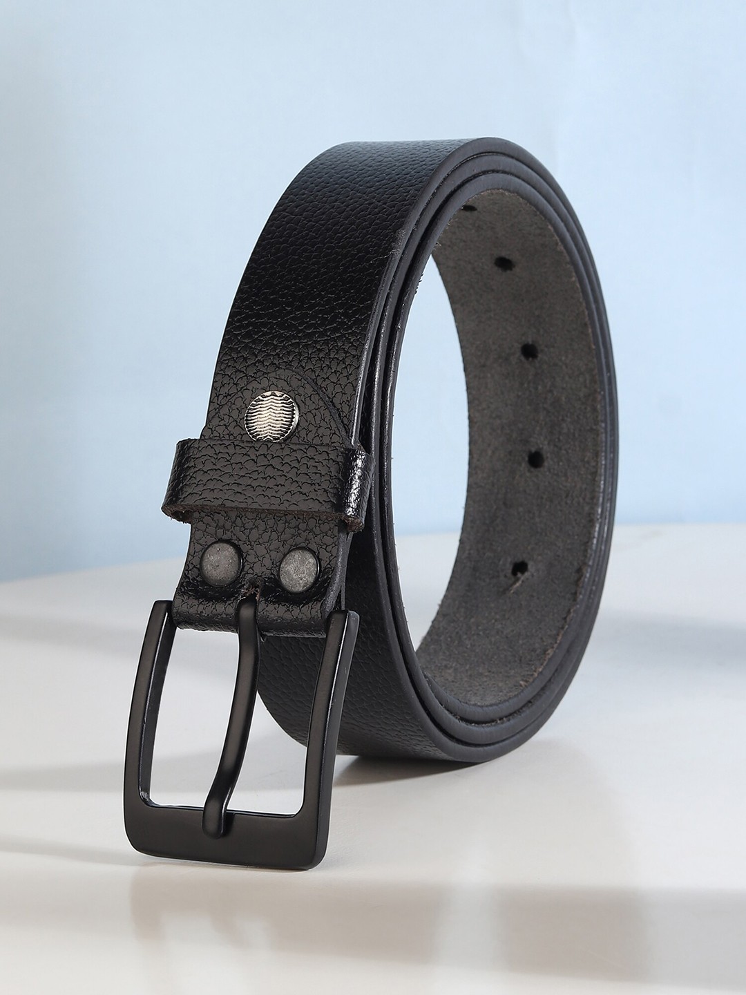 

HENEDA Men Textured Leather Belt, Black