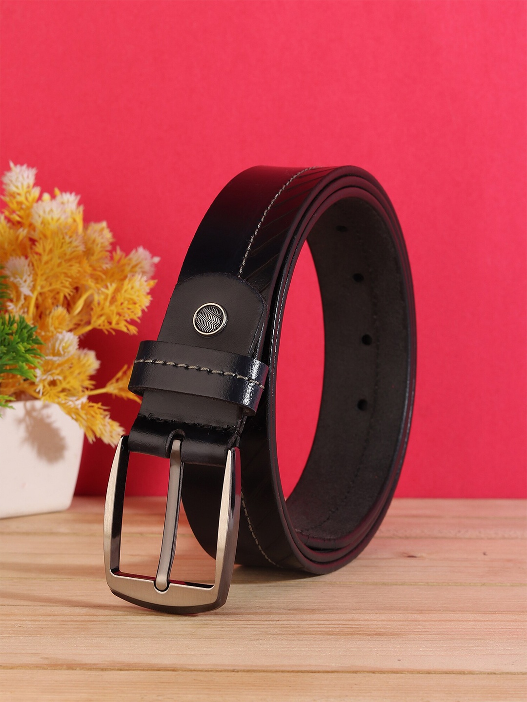 

HENEDA Men Textured Leather Belt, Black