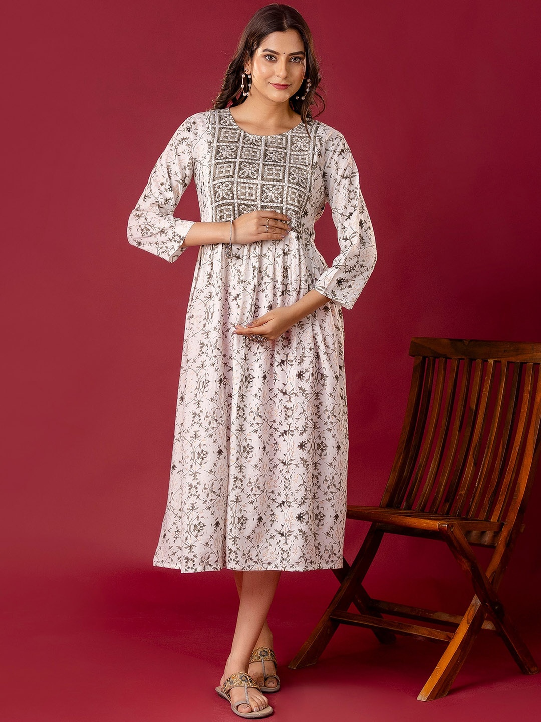 

Mialo fashion Bandhani Printed Round Neck Maternity A-Line Kurta, Grey