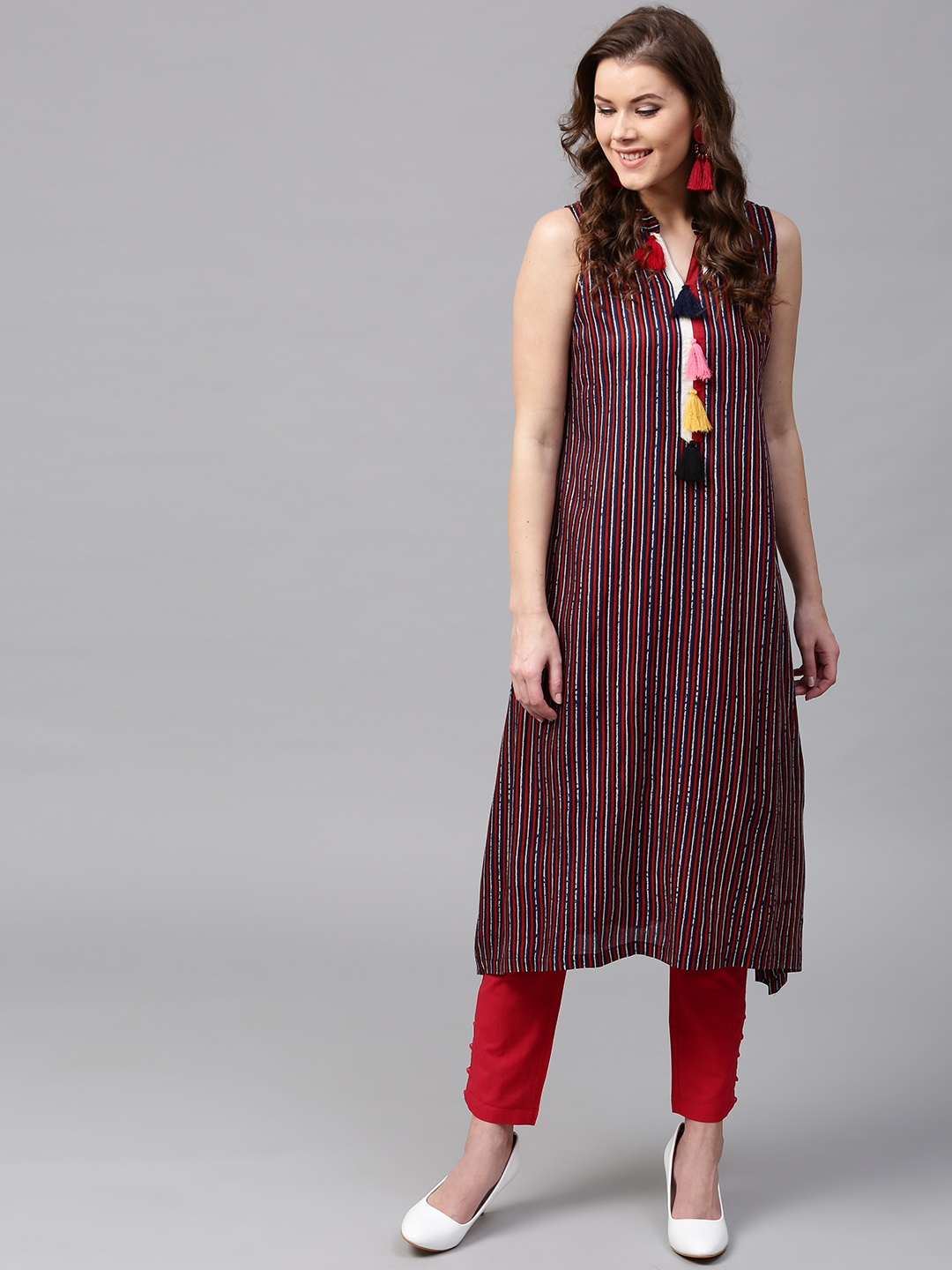 

SASSAFRAS Women Navy Blue & Maroon Striped A-Line Kurta