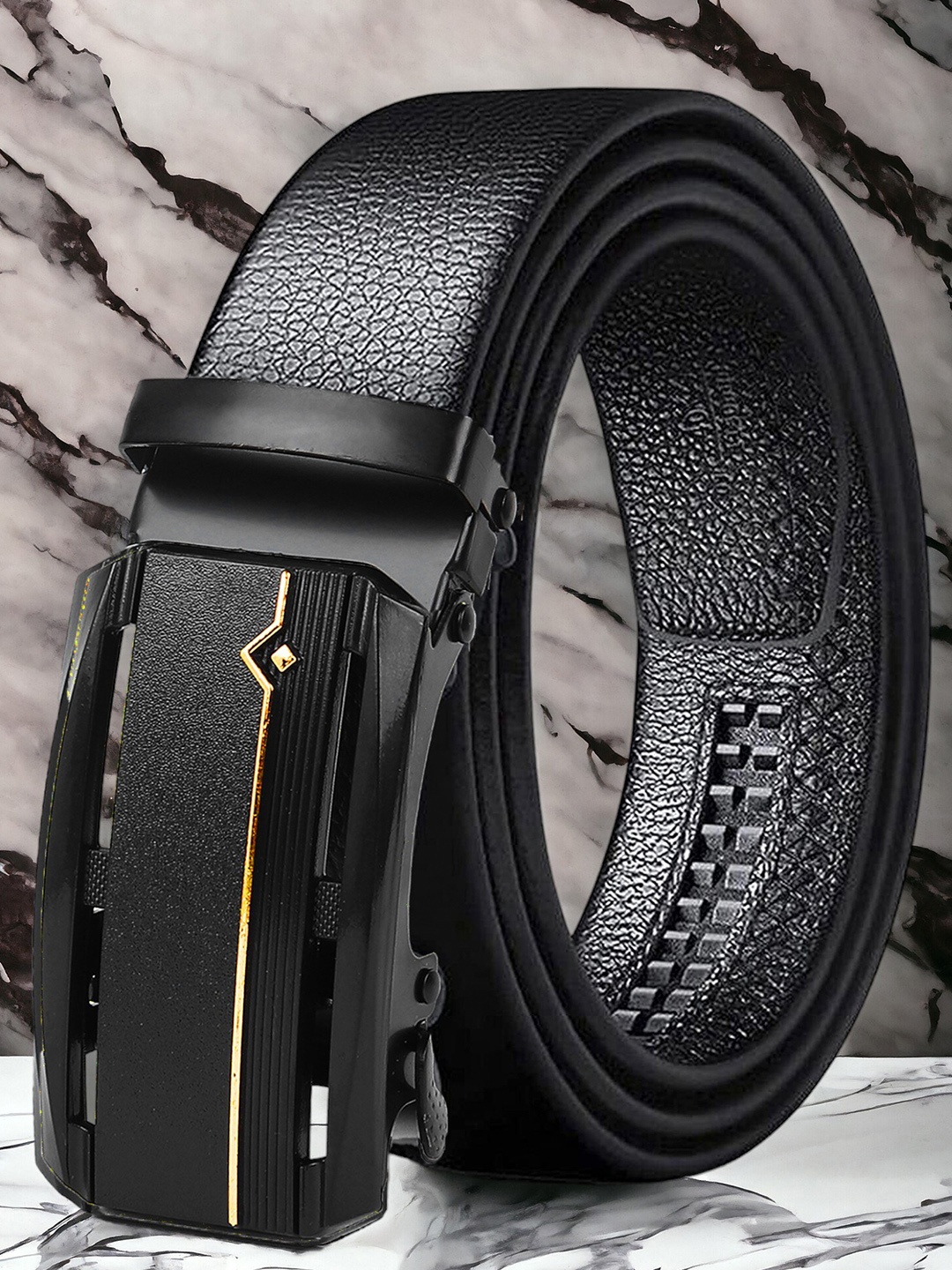 

The Roadster Lifestyle Co. Men Black Textured Vegan Leather Belt