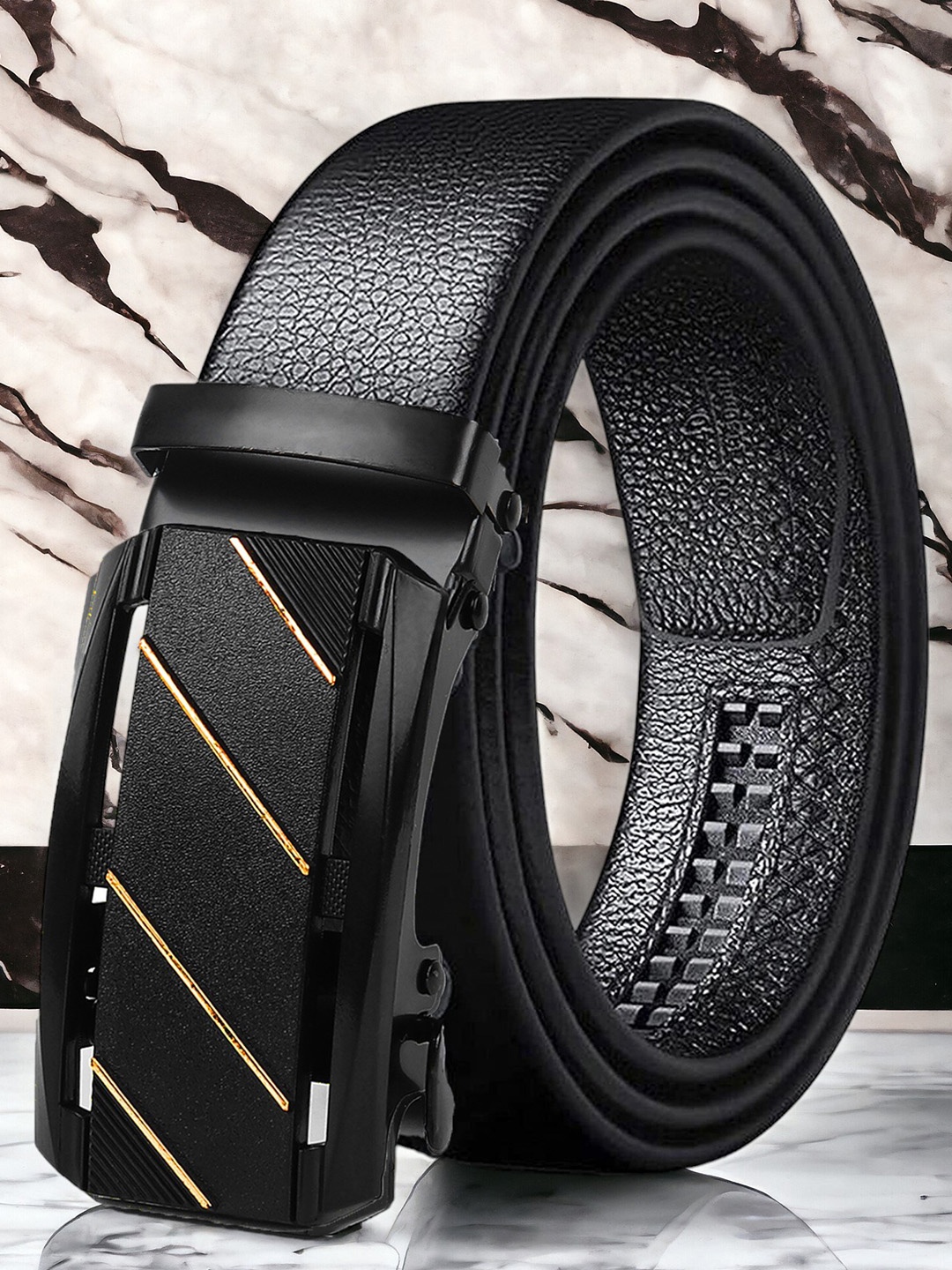 

The Roadster Lifestyle Co. Men Black Textured Vegan Leather Belt