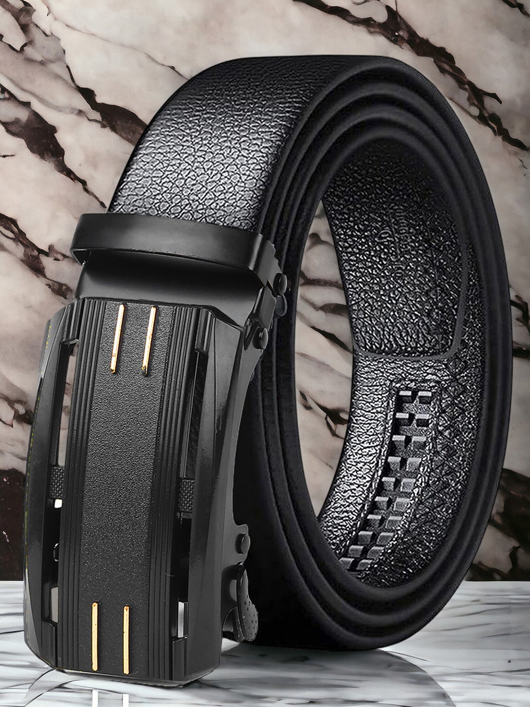 

The Roadster Lifestyle Co. Men Black Textured Vegan Leather Belt