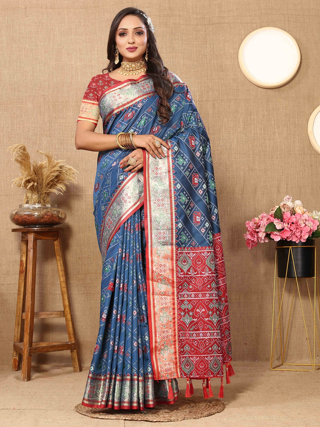 

PHEASANT Woven Design Zari Patola Saree with Tassels, Taupe