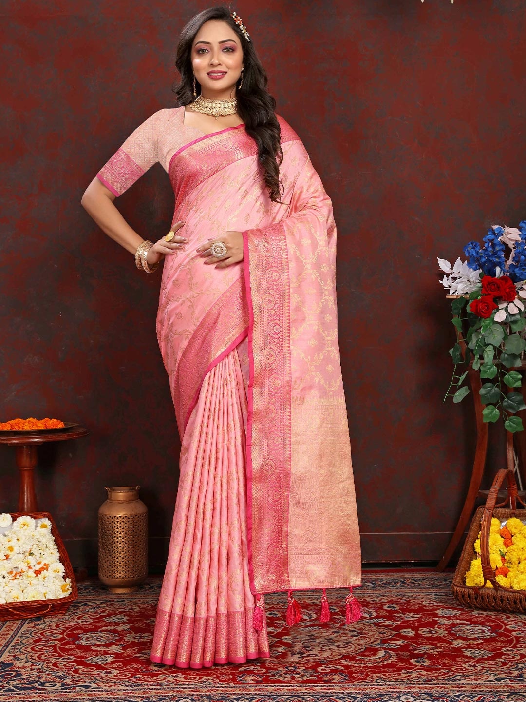 

PHEASANT Woven Design Zari Banarasi Saree, Pink