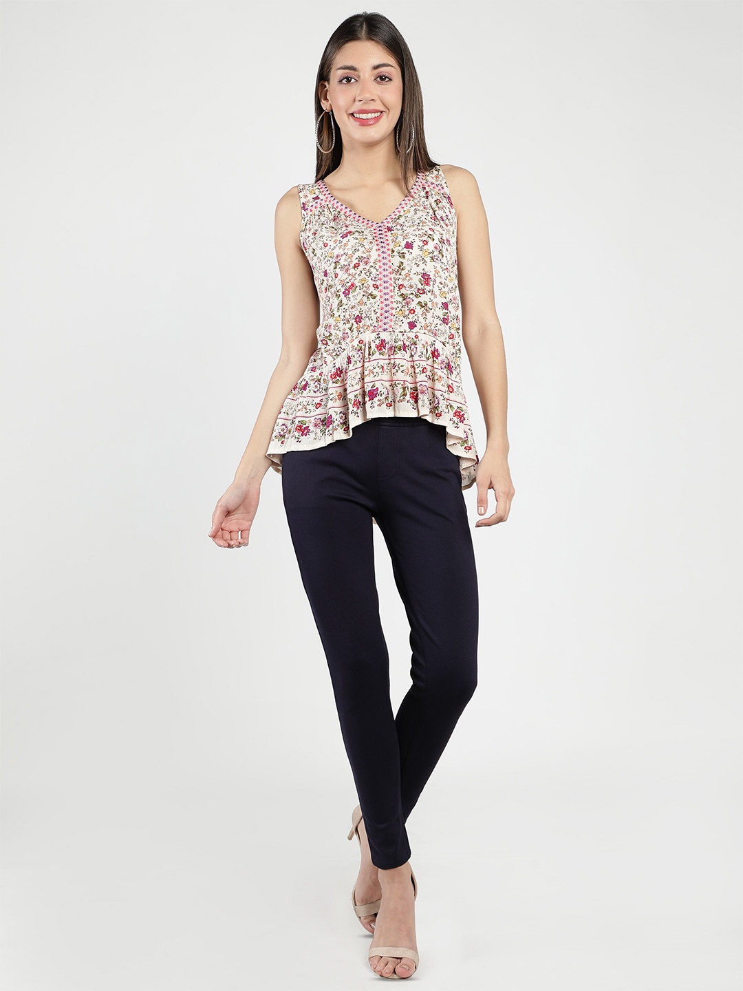 

DEBONATELLA Floral Printed Sleeveless A-Line Top, Cream