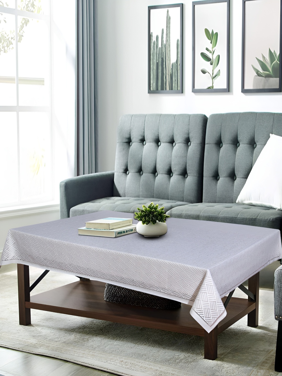 

ZESTURE White 4-Seater Table Cover
