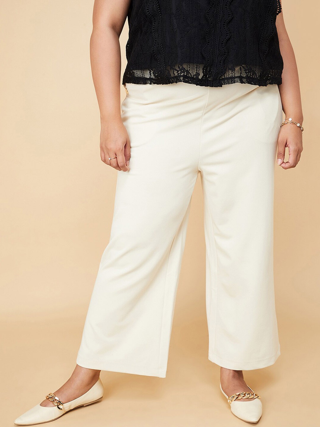 

max Women Plus Size Mid-Rise Regular Fit Trouser, Beige