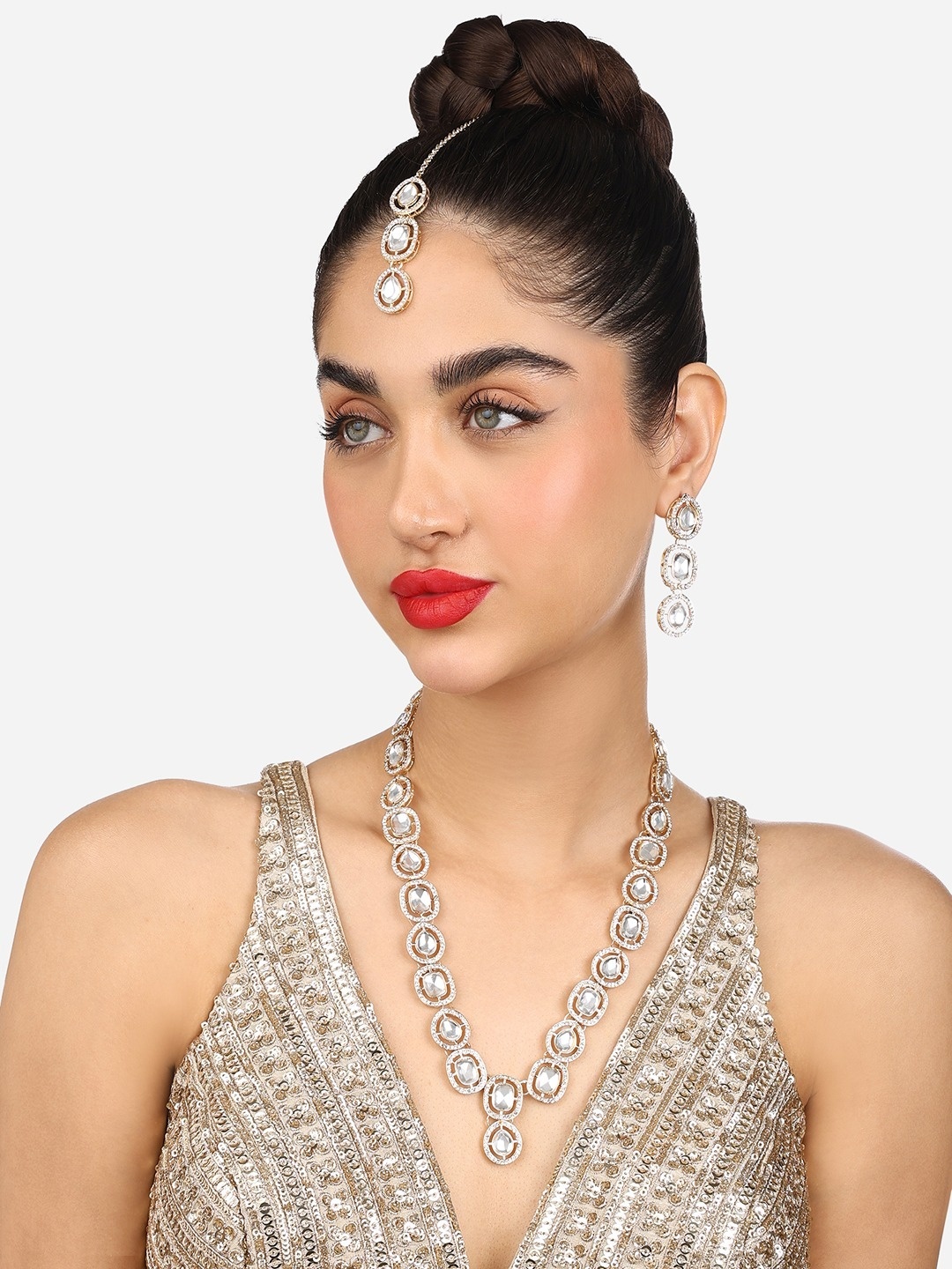 

Zaveri Pearls Austrain Diamonds Jewellery Set, Gold