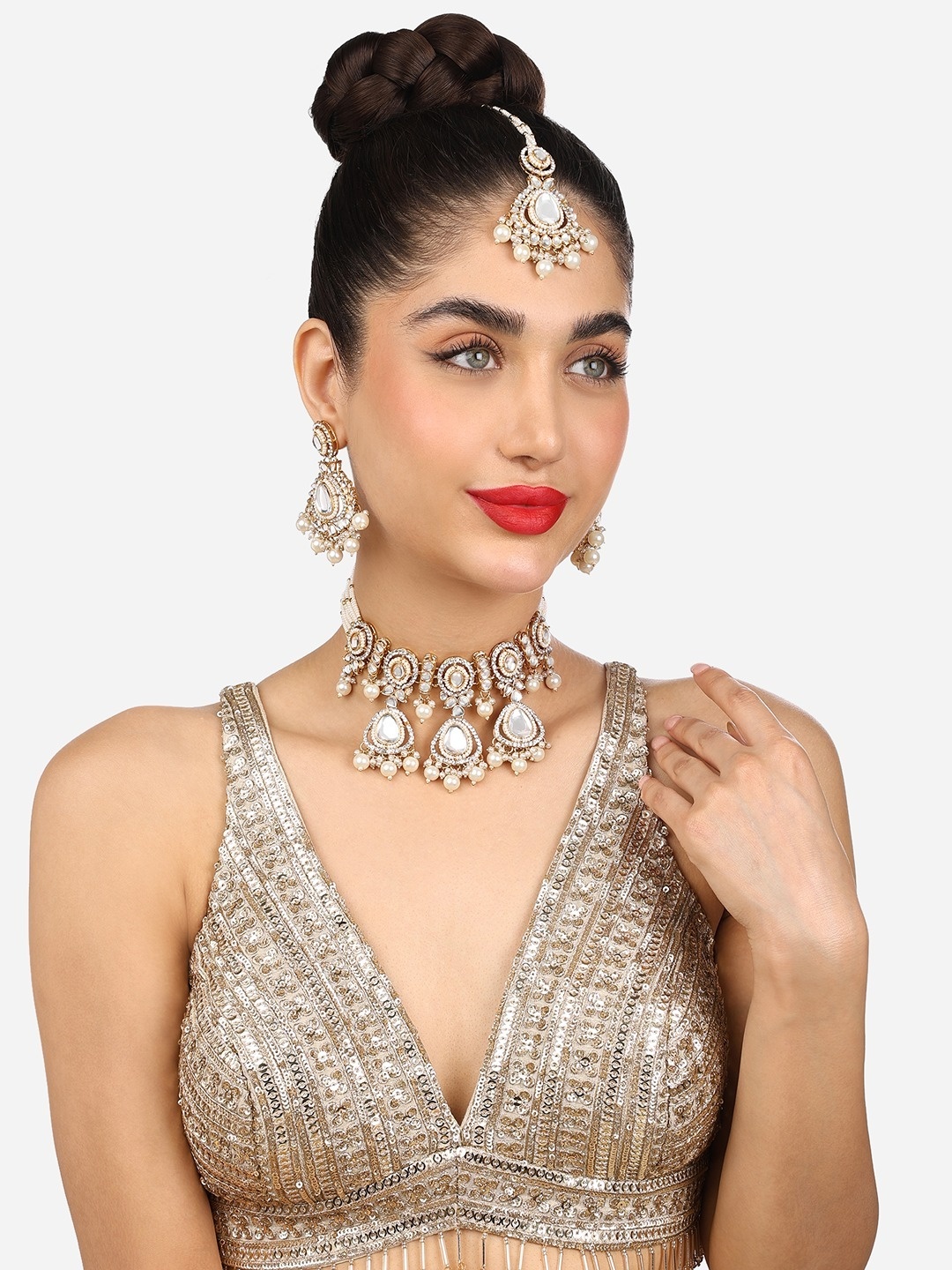 

Zaveri Pearls Stone Studded & Beaded Jewellery Set, Gold