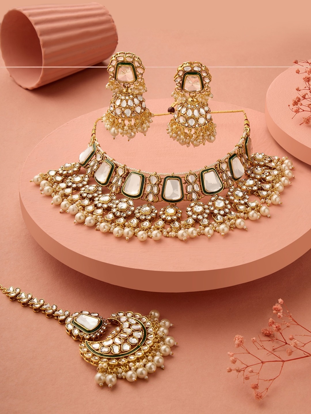 

Zaveri Pearls Gold Plated & Kundan Studded Jewellery Set, Green