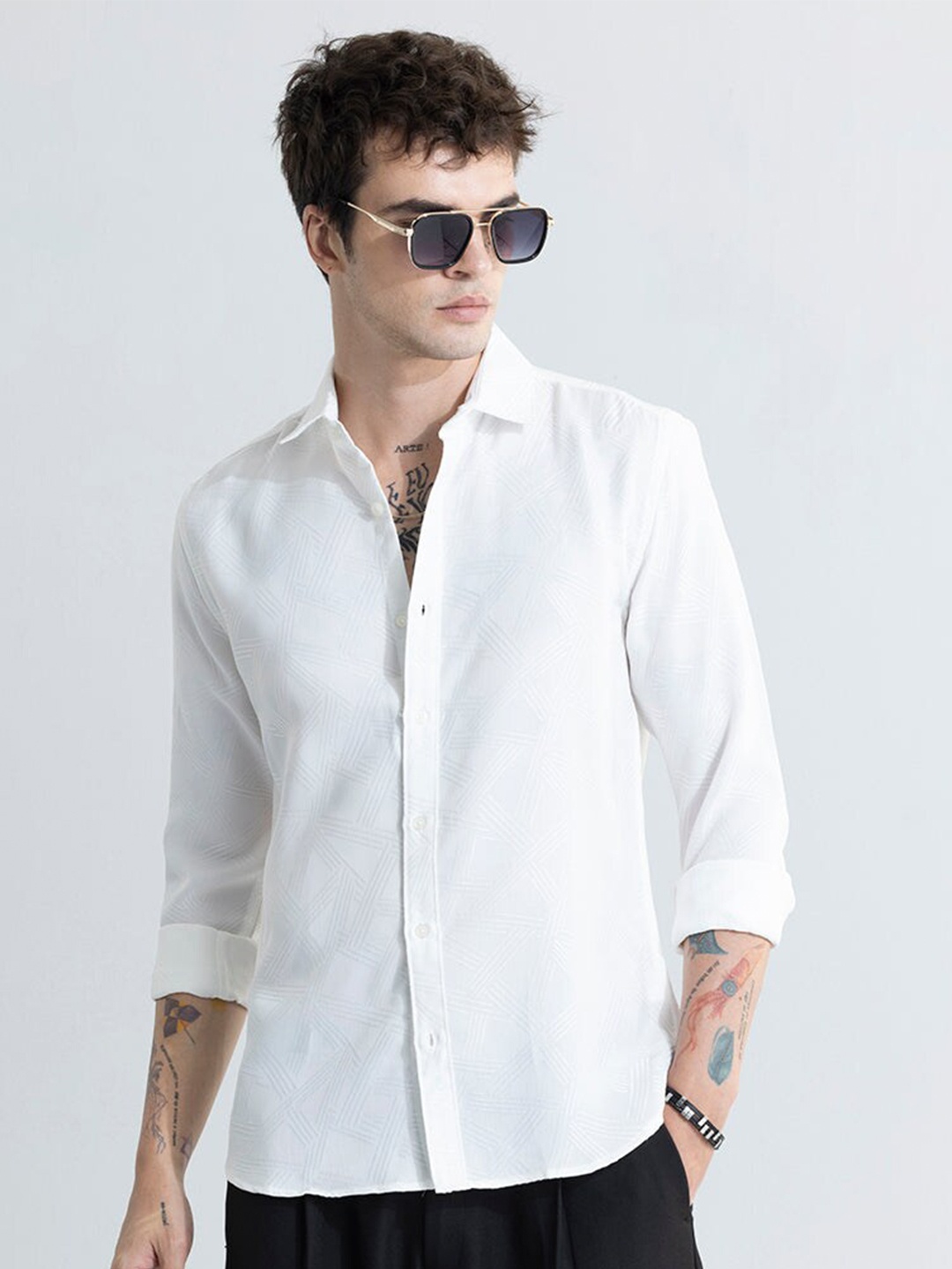 

Snitch White Classic Striped Spread Collar Long Sleeves Slim Fit Opaque Casual Shirt