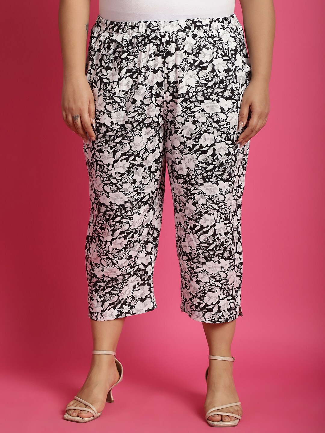 

theRebelinme Women Plus Size Printed Capris, Black