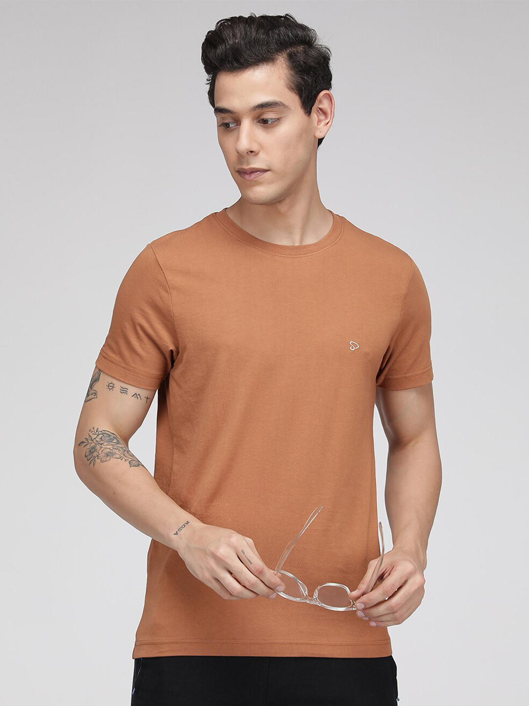 

SPORTO Round Neck Short Sleeves Cotton T-shirt, Brown