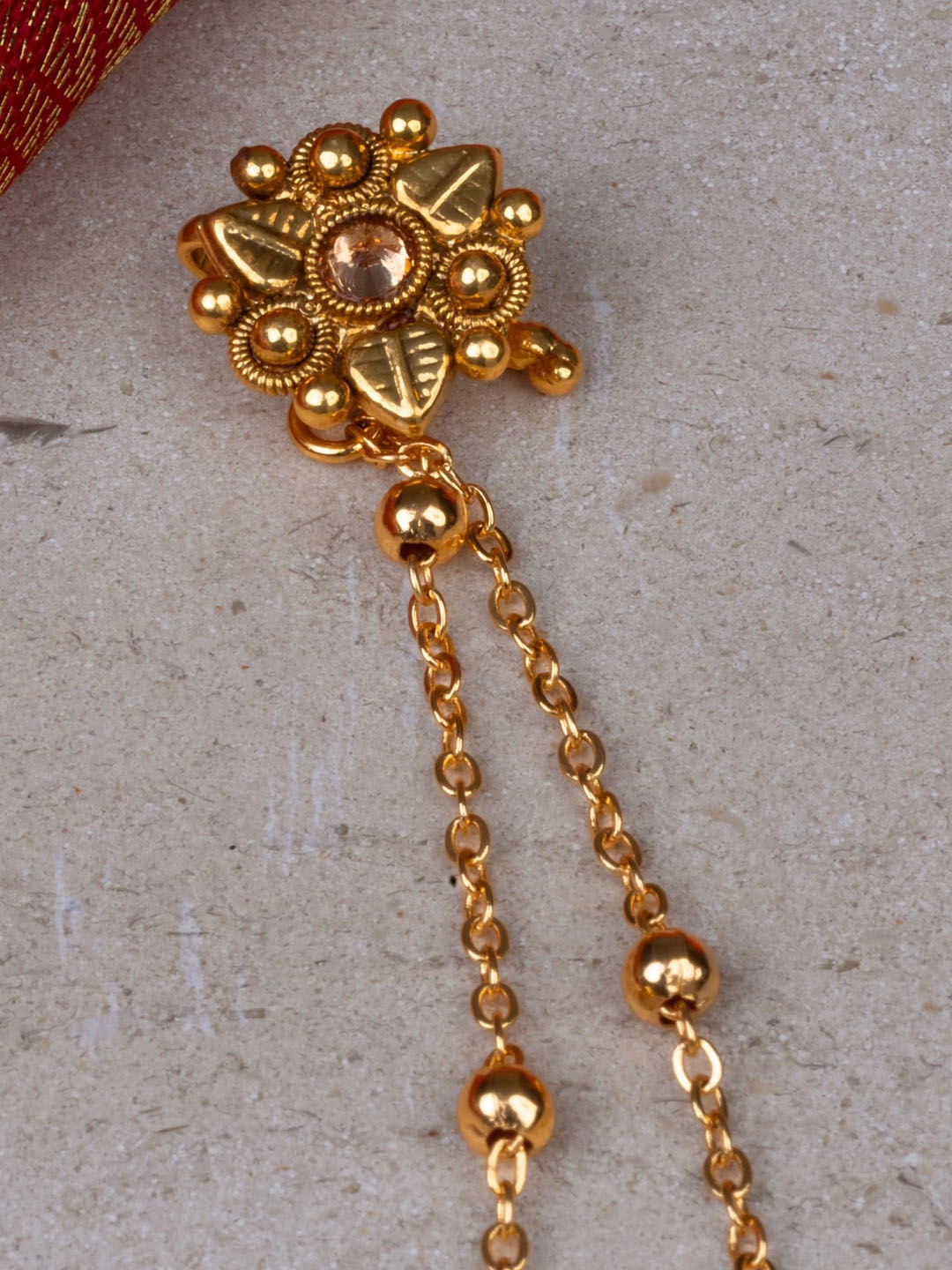 

Mirraw Gold-Plated Chained Nosepin