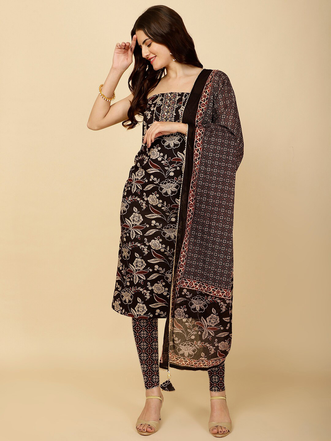 

Meena Bazaar Floral Printed Unstitched Dress Material, Black