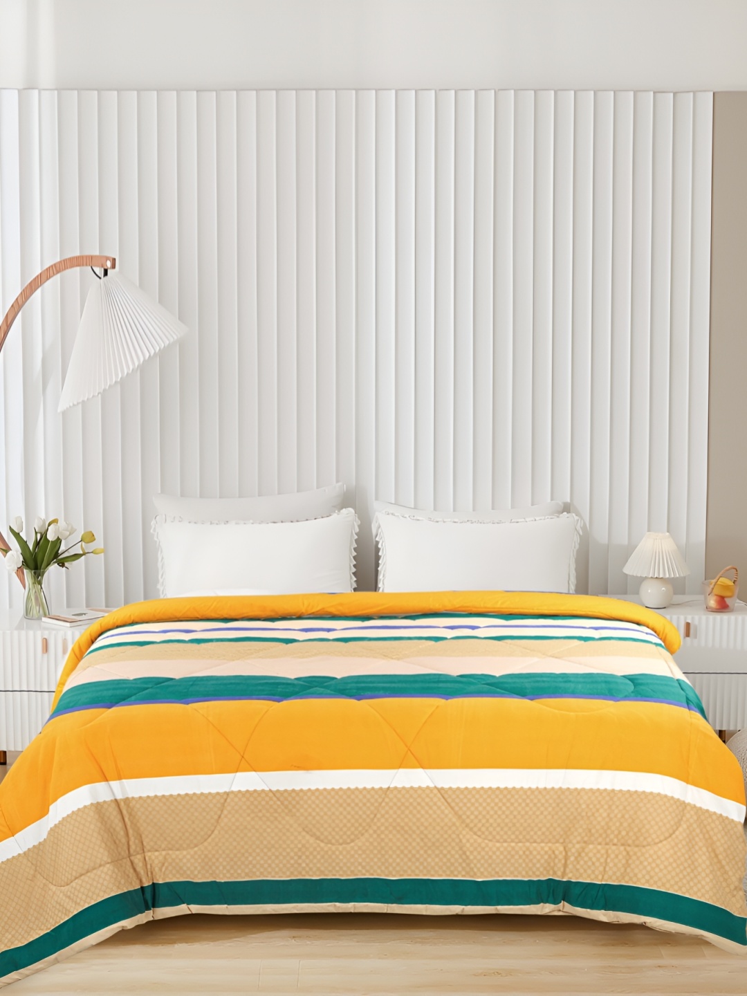 

Supreme Home Collective Yellow & Green AC Room 300 GSM Double Bed Comforter