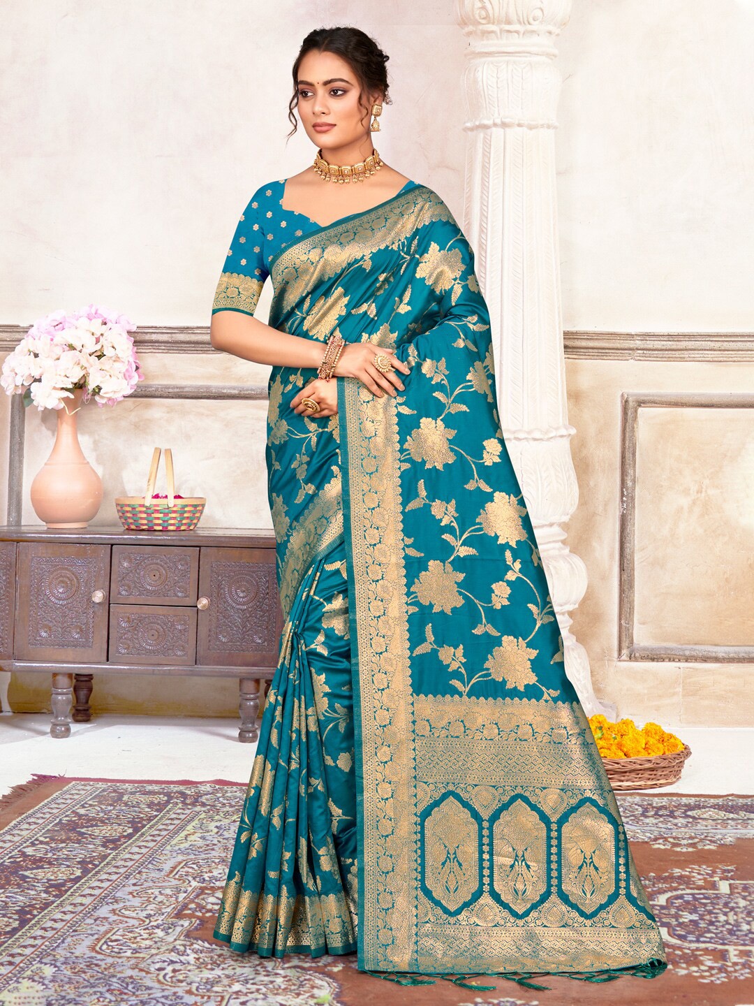 

SANGAM PRINTS Floral Woven Design Zari Saree, Blue