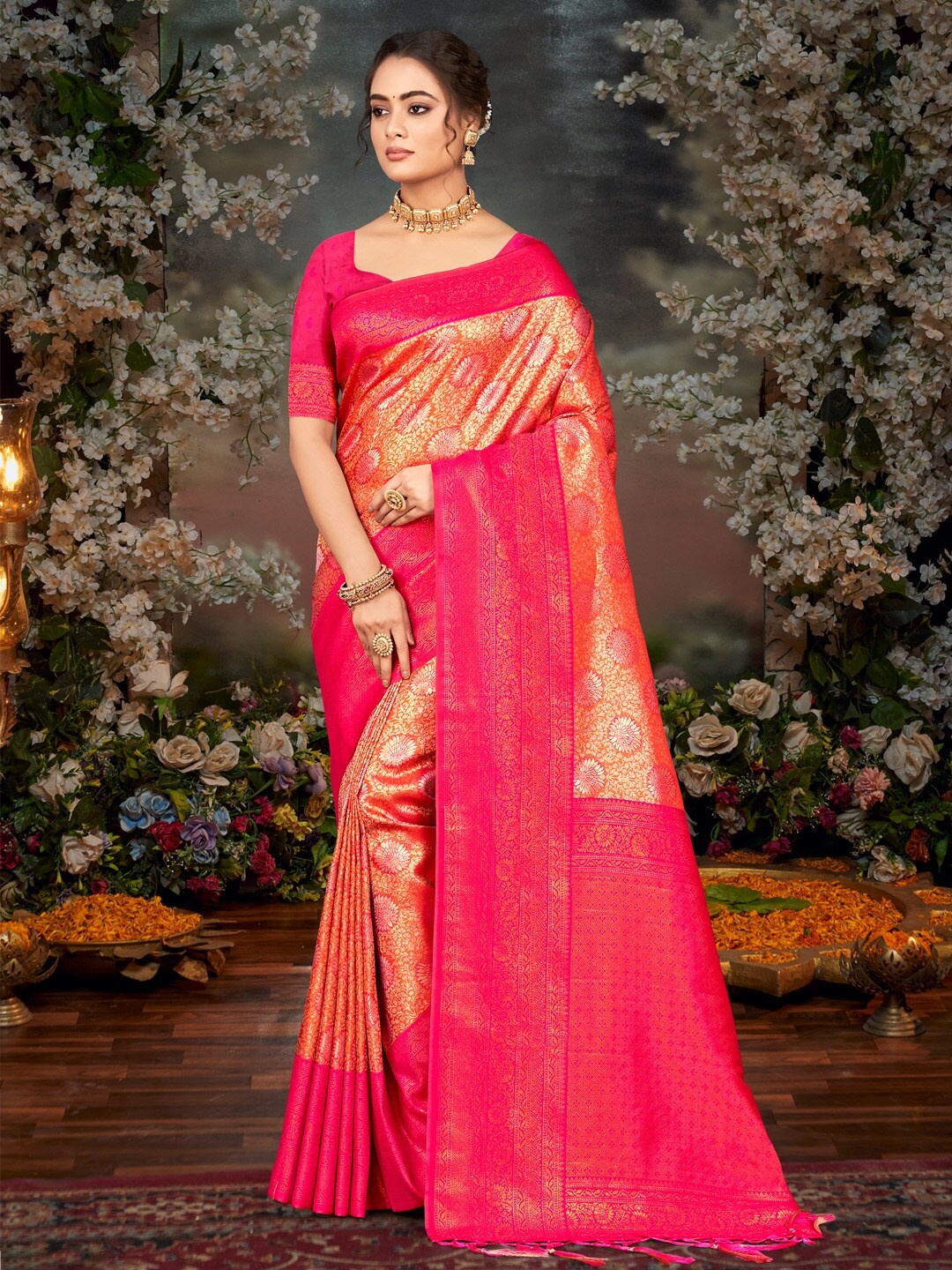

SANGAM PRINTS Floral Woven Design Zari Saree, Orange