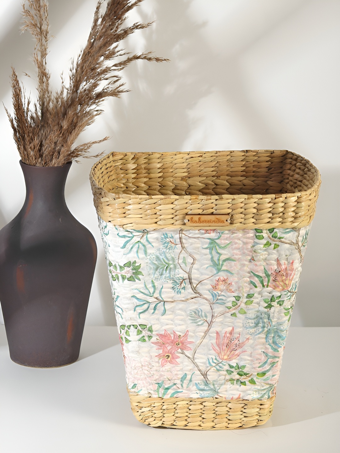 

HABERE INDIA Beige & White Printed Seagrass Bin