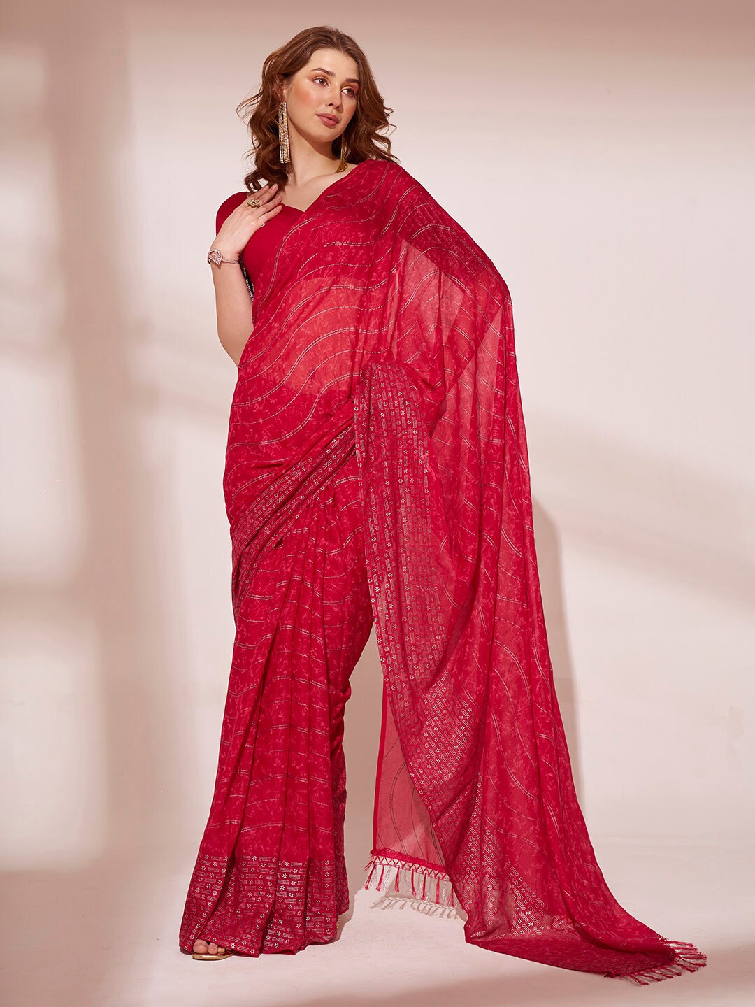 

Ishin Floral Embroidered Saree, Red