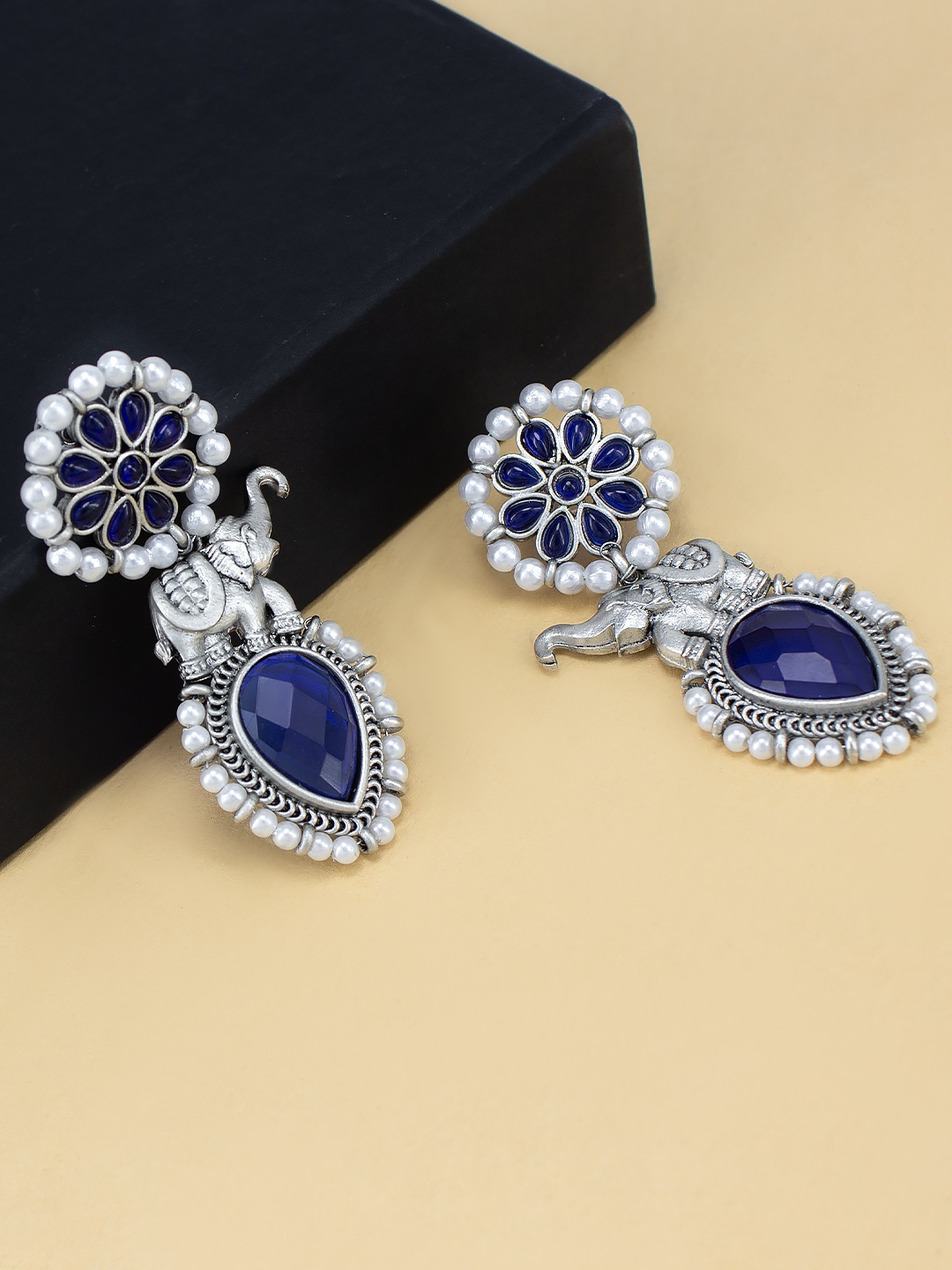 

PRIVIU Silver-Plated Contemporary Monalisa Stone Elephant Drop Earrings