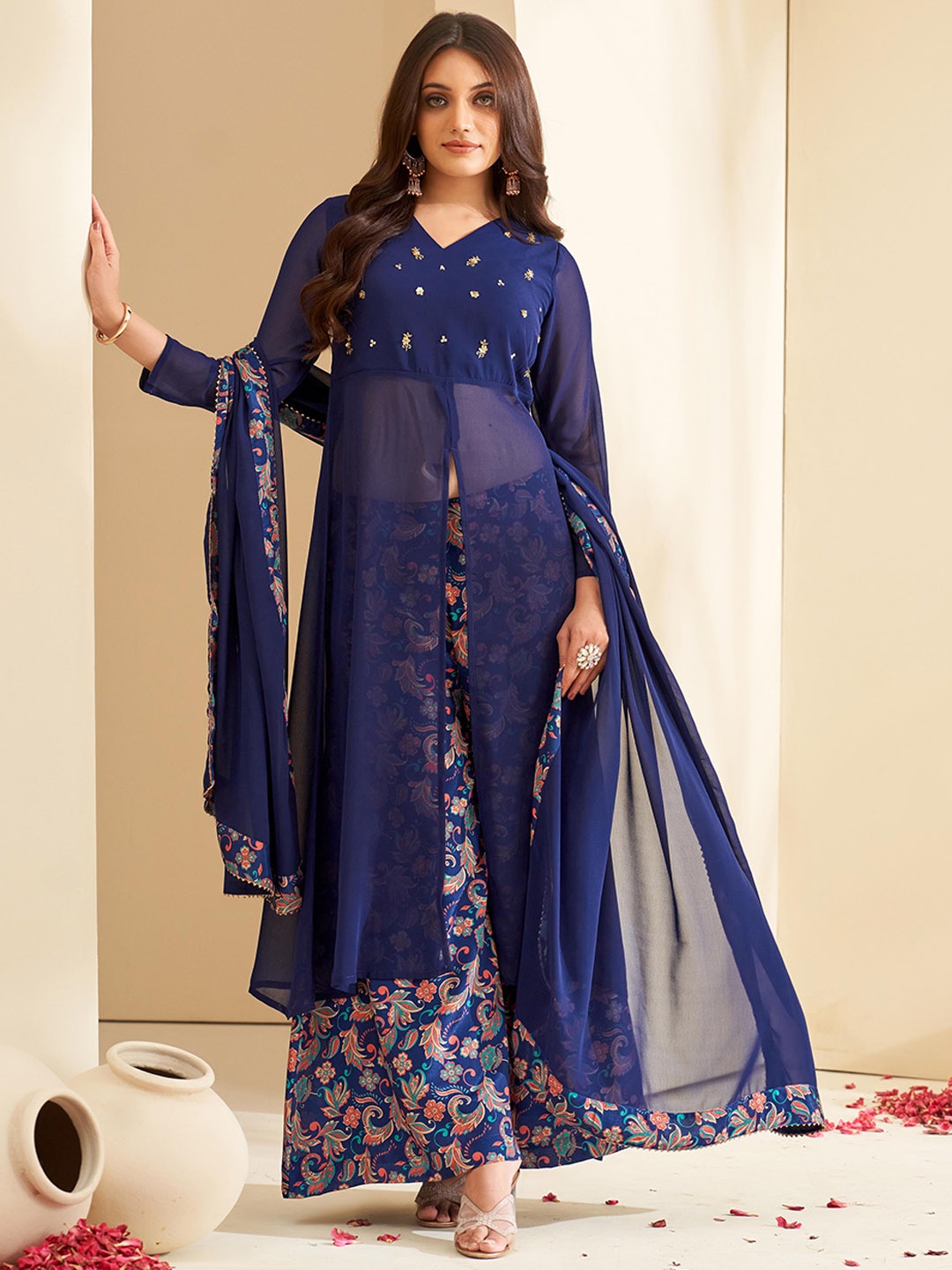 

DRESOUL Floral Embroidered V-Neck A-Line Kurta with Palazzos & Dupatta, Navy blue