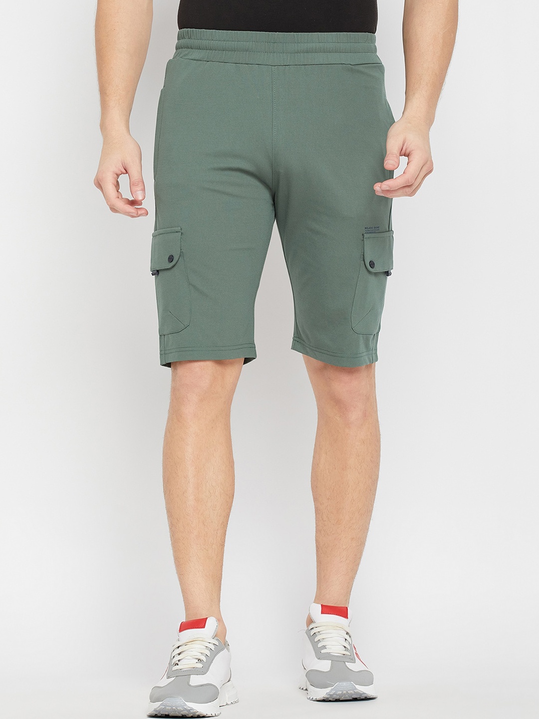 

Okane Men Mid-Rise Sports Shorts, Green