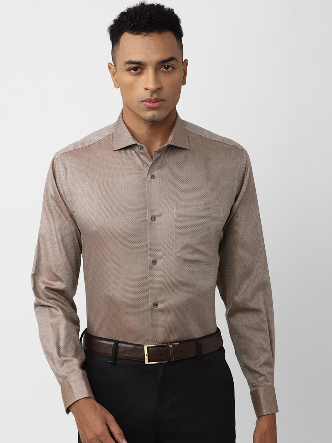 

Van Heusen Spread Collar Opaque Cotton Formal Shirt, Brown
