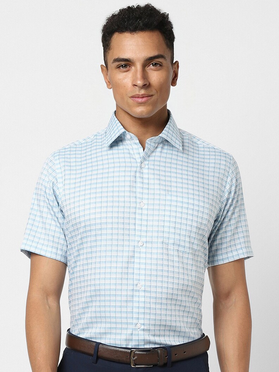 

Van Heusen Checked Spread Collar Short sleeves Cotton Formal Shirt, Blue