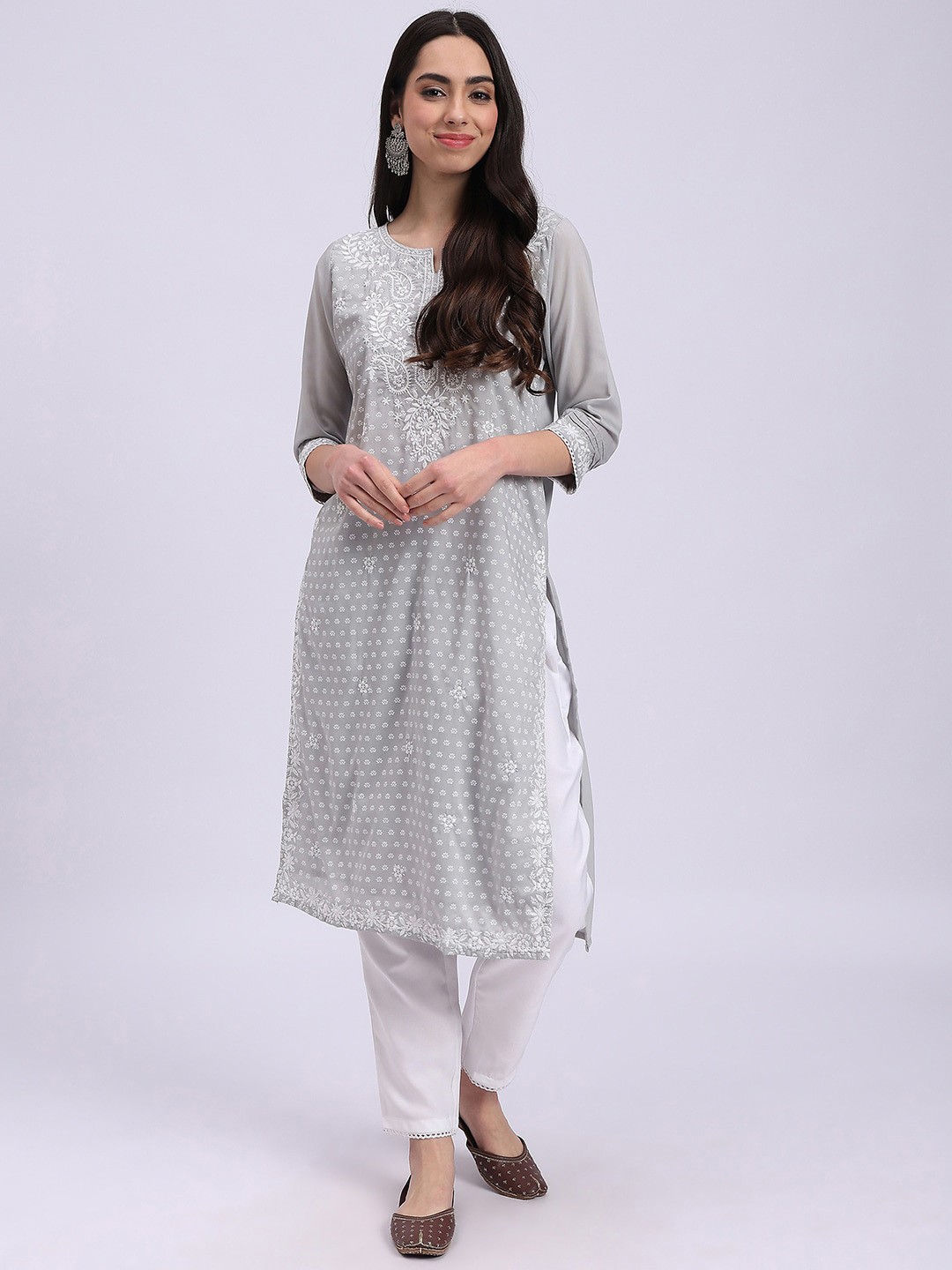 

Knitstudio Ethnic Motifs Embroidered Regular Thread Work Kurta with Trousers, Grey