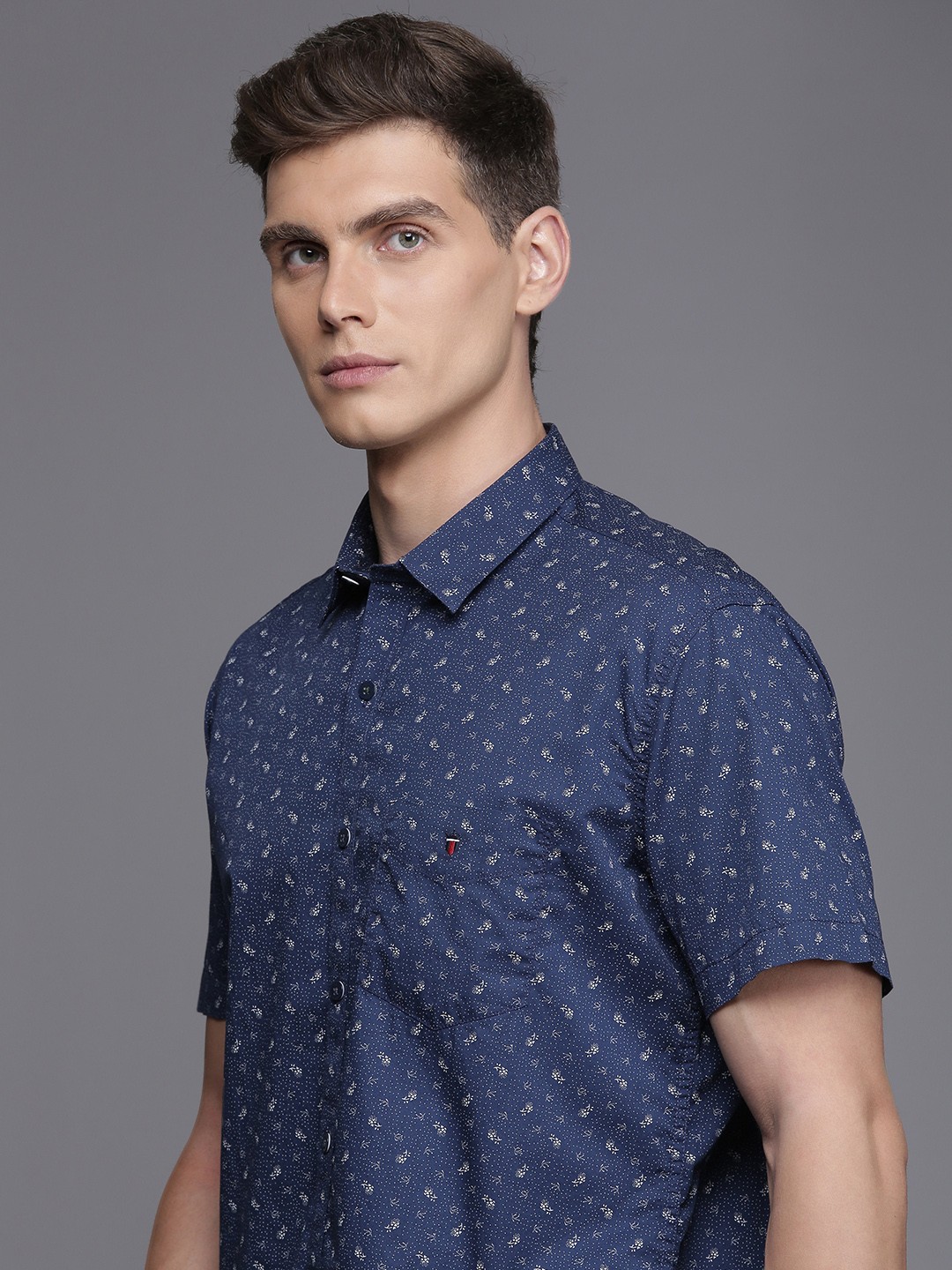 

Louis Philippe Sport Slim Fit Micro Ditsy Floral Printed Pure Cotton Shirt, Navy blue
