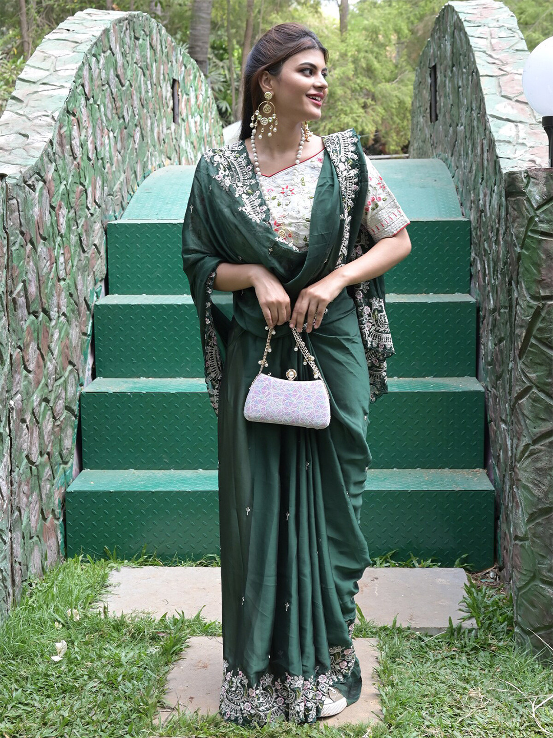 

ODETTE Floral Embroidered Saree, Green